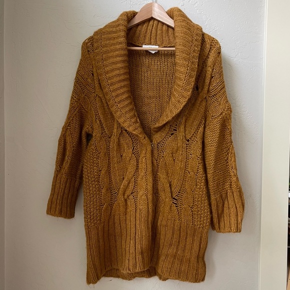 Ann Taylor Loft Alpaca Chunky Cable Knit Medium Length Cardigan Sweater Size: M - Picture 10 of 10